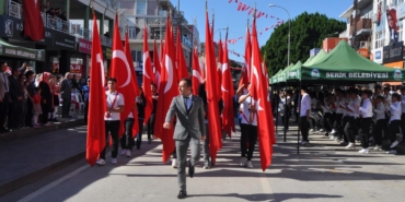 Serik’te coşkulu Cumhuriyet kutlaması