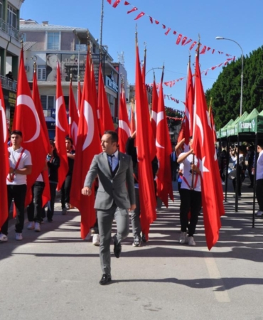 Serik’te coşkulu Cumhuriyet kutlaması