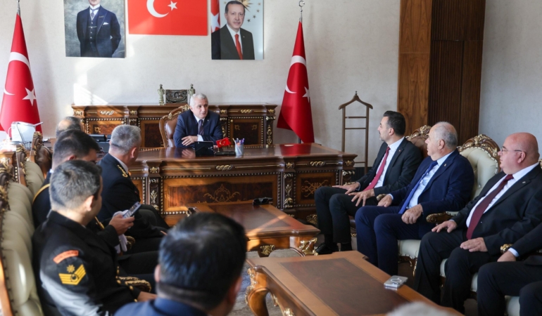 Cumhuriyet’in 102. yıl dönümü Manavgat’ta resmi törenle kutlandı
