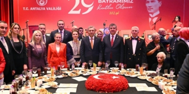 Cumhuriyetin 102’nci yılı resepsiyonla kutlandı