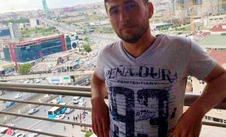 Devrilen traktörün altında kalan sürücü hayatını kaybetti