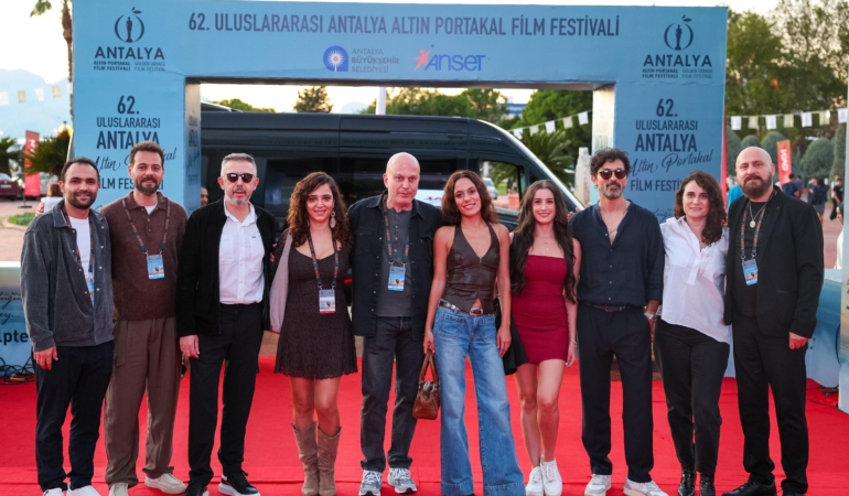 ‘Kesilmiş Bir Ağaç Gibi’ ve ‘Noir’ filmleri seyirciyle buluştu