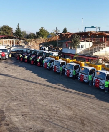 Serik’e yeni 37 hizmet aracı