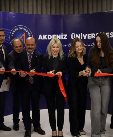 Akdeniz Üniversitesi Kütüphanesi, yüzde 30 büyüdü