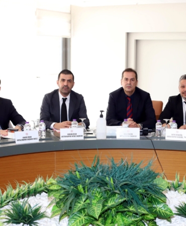 ANTALYASPOR’DA YÖNETİM KURULU TOPLANTISI