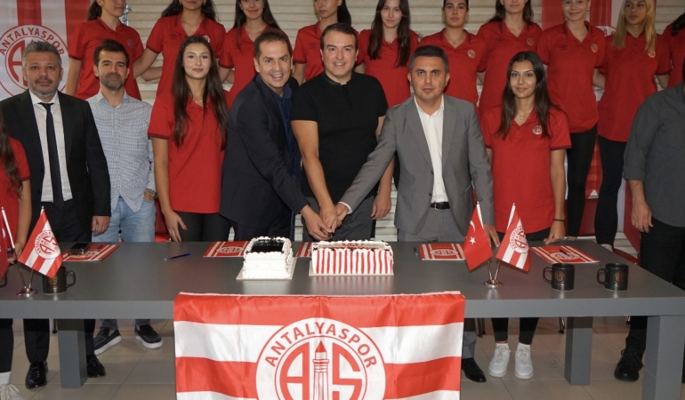 Antalyaspor Voleybol Takımının Yeni Adı: Güral Premier Antalyaspor