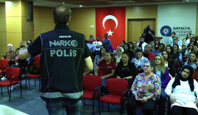 Antalya’da Madde Bağımlılığına Karşı Eğitim Başladı