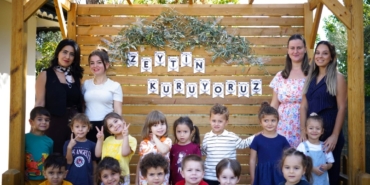 Minikler Zeytin İşleme Etkinliğiyle Öğreniyor!