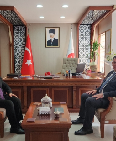 Müftü Yığman, Esnaf Başkanı Dere’yi Ziyaret Etti