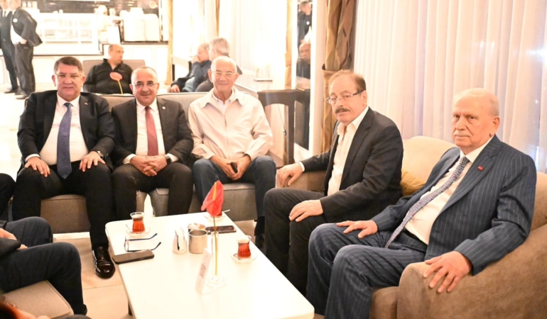 Antalya’da Esnaf İçin Güç Birliği Toplantısı!