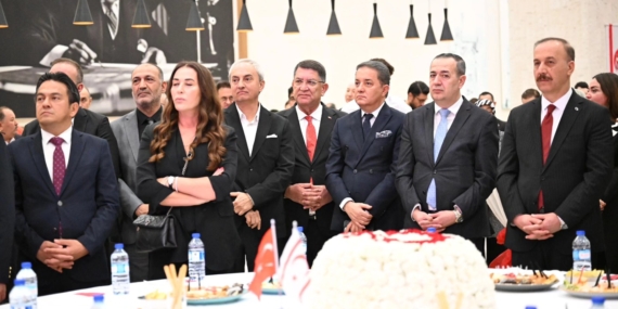 Kuzey Kıbrıs’ın 42. Yılı Coşkuyla Kutlandı!