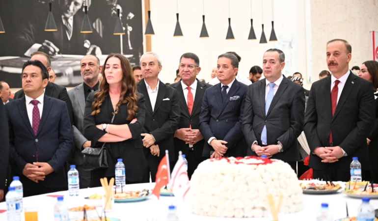 Kuzey Kıbrıs’ın 42. Yılı Coşkuyla Kutlandı!