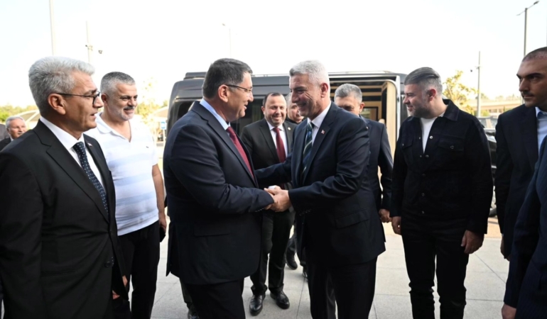 Esnaf Destekçisi Bakan Bolat Antalya’da