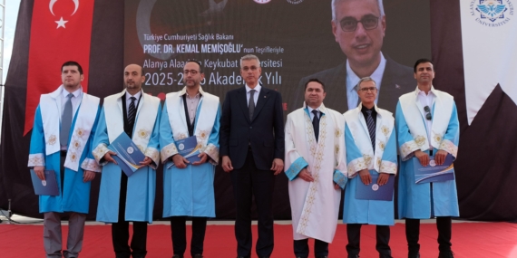 Sağlık Bakanı Memişoğlu: Türkiye hala bir sığınak, bir umut kapısıyız Sağlık Bakanı Memişoğlu: Türkiye hala bir sığınak, bir umut kapısıyız