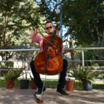 Görme engelli müzik öğretmeninden hastalara ‘ritim ve şarkılı terapi’