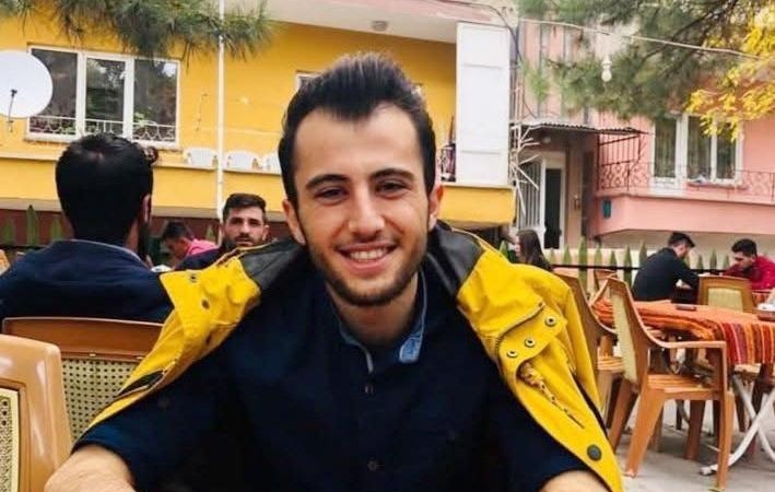 Bariyere çarpan motosikletin sürücü hayatını kaybetti