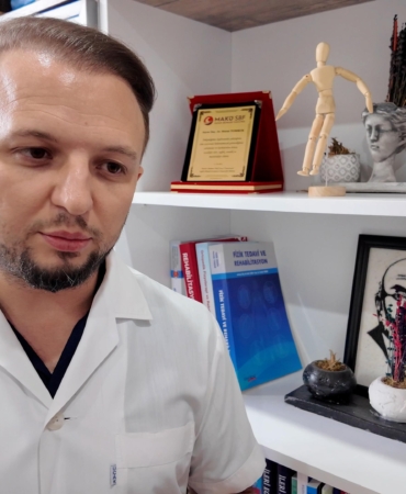 Yanlış duruş alışkanlıkları gizli vücut problemlerine yol açıyor