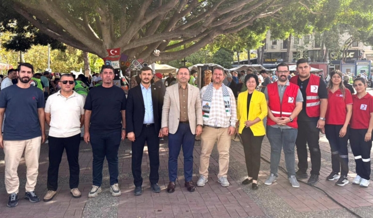Başkan Güngör Gazze kermesine katıldı