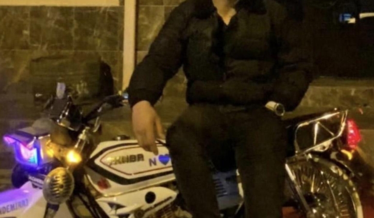 Otomobille çarpışan motosikletin sürücüsü hayatını kaybetti