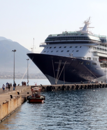 İngiliz turistler kruvaziyerle Alanya’da