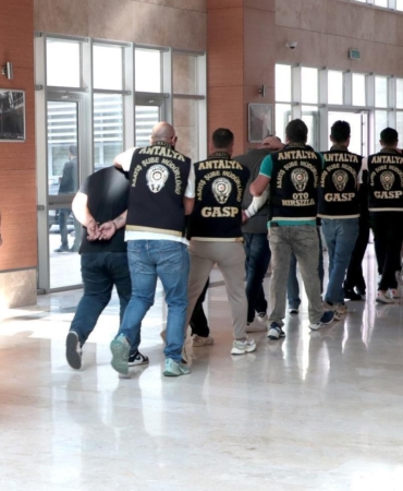 İş yerine patlayıcı maddeli saldırıya 10 tutuklama