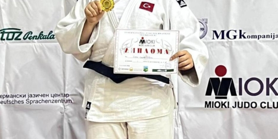 Efsa Ceylin Göl’den altın madalya