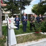 Şehit kabirlerine ziyaret