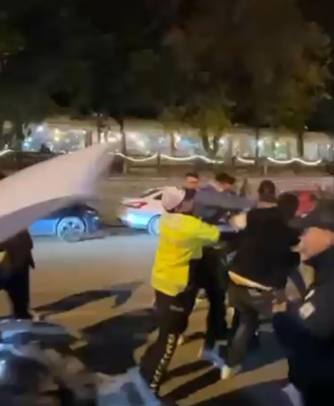 Kaza sonrası tekme ve yumruklu kavga