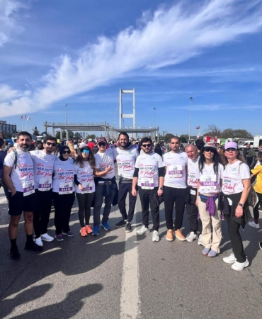 Görme engelli bireyler tandem bisiklete erişsin diye koştular