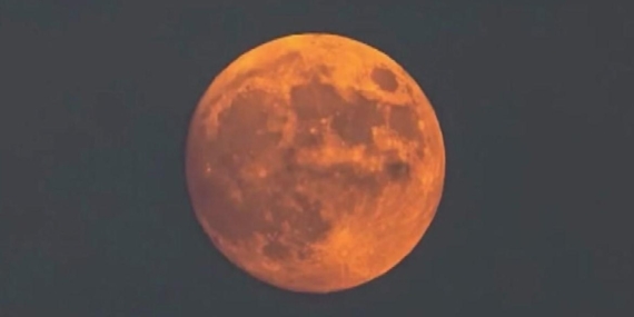 Antalya semalarında ‘Kunduz Süper Dolunayı’ görüntülendi