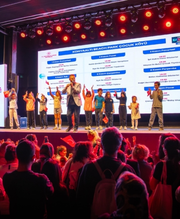 Festival heyecanı Antalya’nın her köşesinde