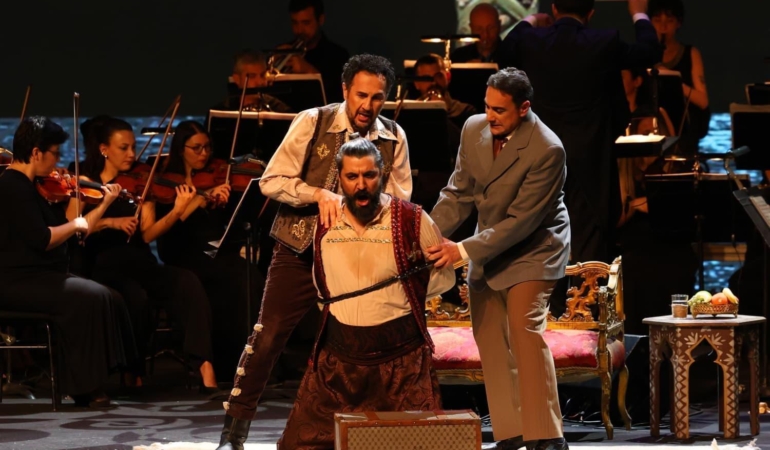 Festivalde ‘Saraydan Kız Kaçırma’ gecesi