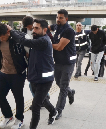 Serik’te silah ve uyuşturucu operasyonu (2)