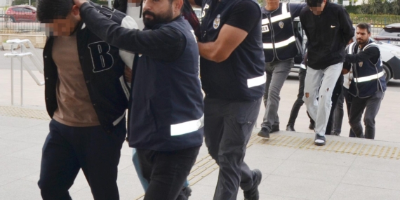 Serik’te silah ve uyuşturucu operasyonu (2)