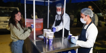 Büyükşehir’den öğrencilere iç ısıtan ikram