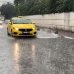 Antalya’da sağanak, yerini fırtına ve doluya bıraktı