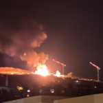 Kamyonet yanarak kullanılamaz hale geldi