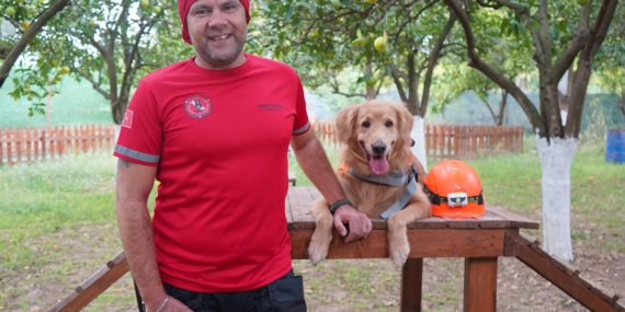 ‘Evcil köpekler de arama kurtarma timlerinde yer alabilir’