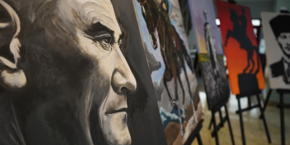 ’10 Kasım Senin Saatin Durmaz’ sergisi AKM’de