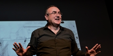 Kepez Forum’da Sunay Akın ile ‘Aslanlı Yol’ söyleşisi