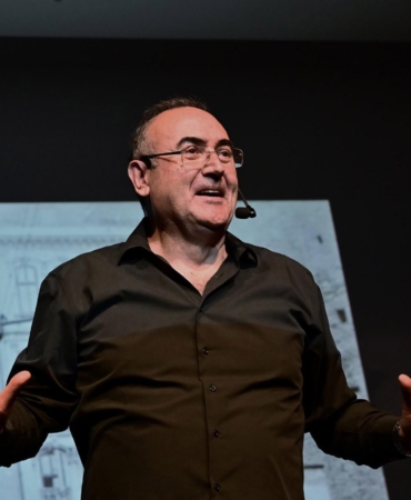 Kepez Forum’da Sunay Akın ile ‘Aslanlı Yol’ söyleşisi