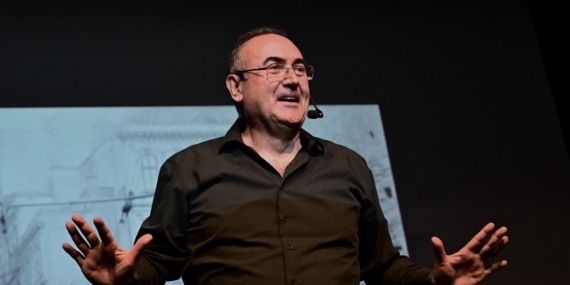 Kepez Forum’da Sunay Akın ile ‘Aslanlı Yol’ söyleşisi