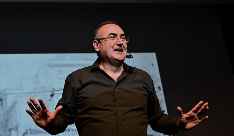 Kepez Forum’da Sunay Akın ile ‘Aslanlı Yol’ söyleşisi