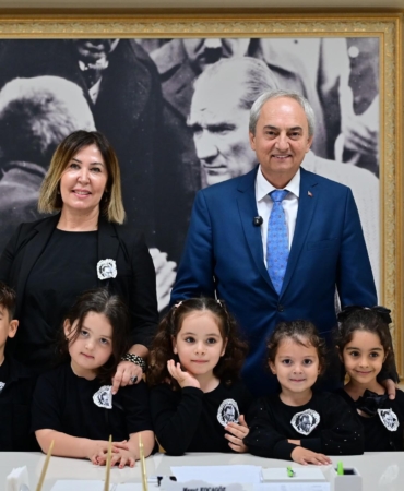 Minik öğrenciler sordu, Başkan Kocagöz Atatürk’ü anlattı