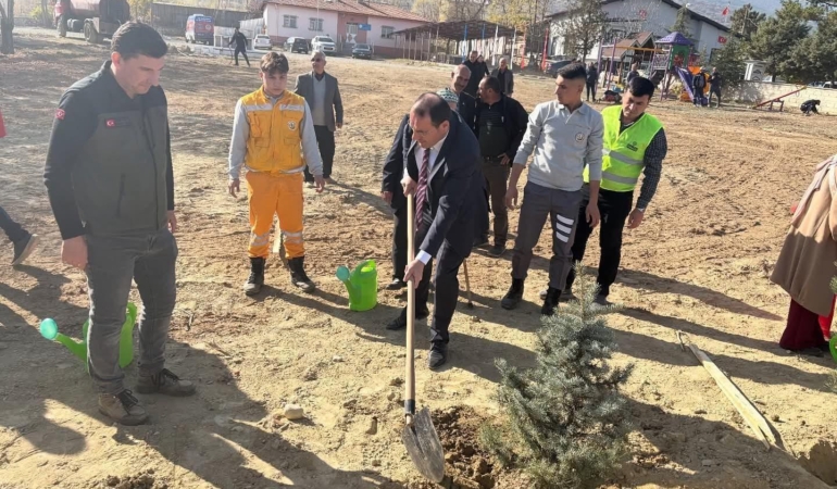 Çay’da Ağaçlandırma Günü etkinliği