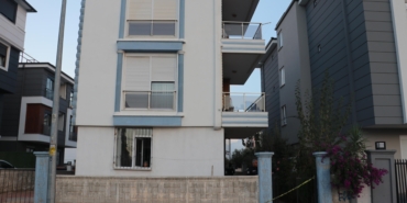 Antalya’da polis memuru, eşi ve 2 çocuğunu öldürdü (2)