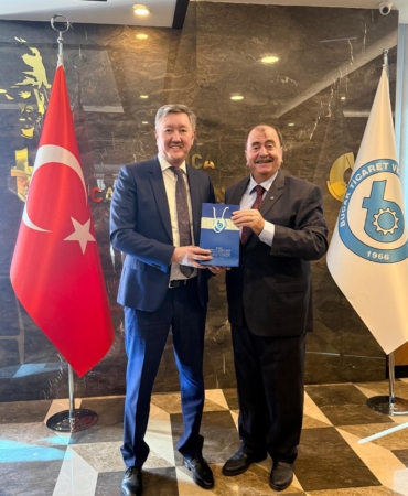 Kazakistan Başkonsolosu’ndan Bucak ziyareti