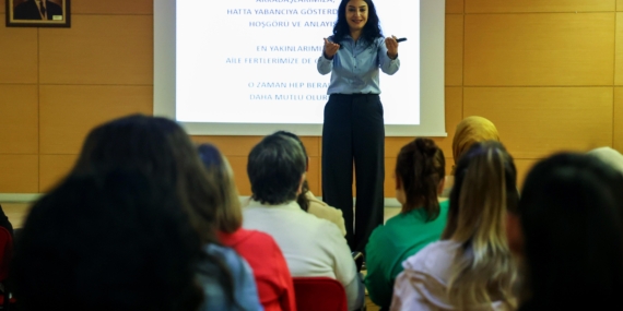 Büyükşehir’de personele ‘Aile İçi İletişim’ eğitimi
