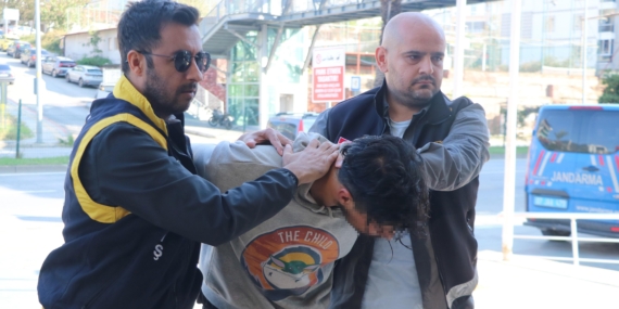 Kaldırımda yürüyen Ukraynalı kadını darbedip yaralayan şüpheli gözaltında (2)