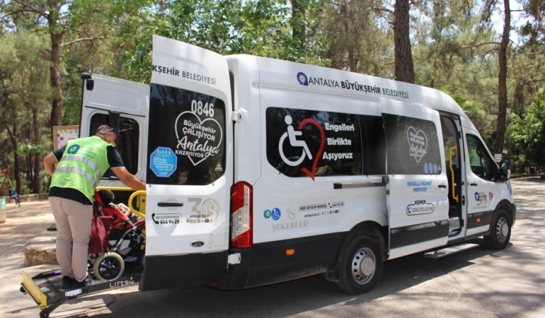 Engelsiz hizmet aracı hayat kolaylaştırıyor